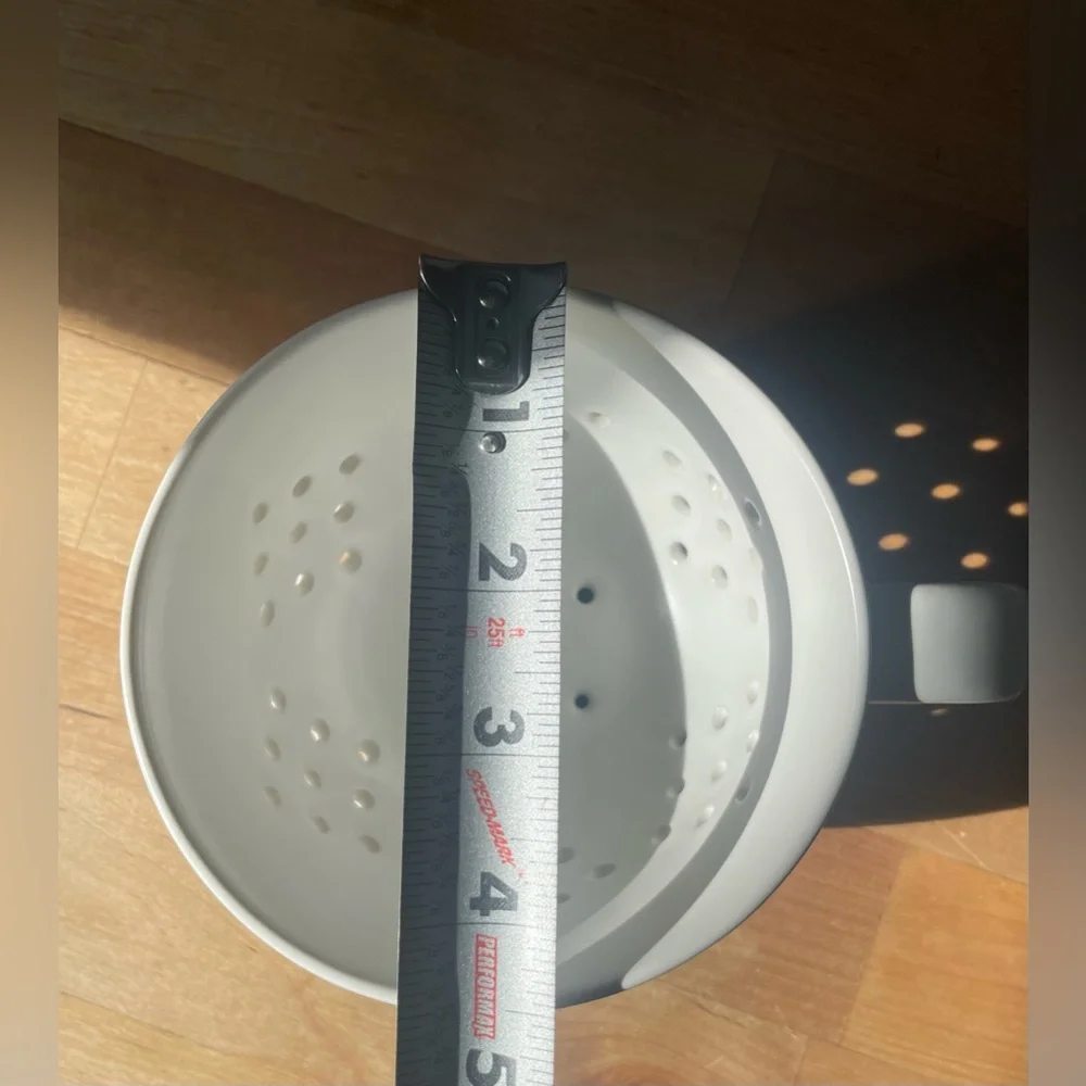 Crate & Barrel White Berry Colander Mug